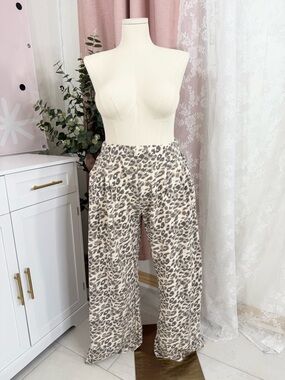 AERIE CAKE BATTER aka Leopard-Print Street Trousers NWT BIN#21